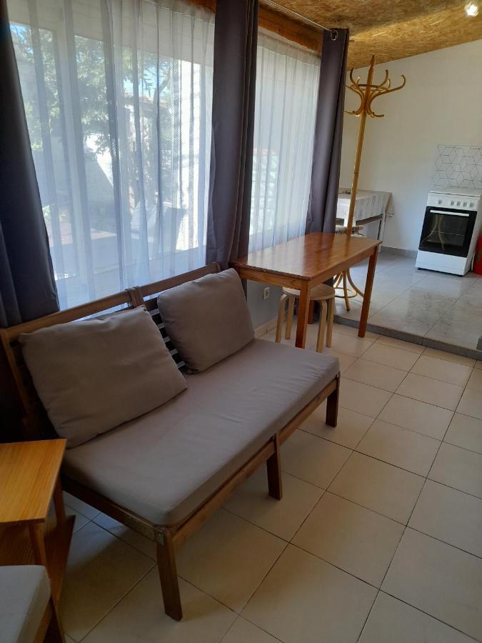 Chambres D'Hotes Chez Cecile A Lagnes Zewnętrze zdjęcie